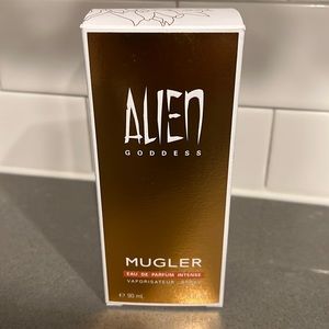 Mugler Alien Goddess 3 oz / 90 mL eau de parfum spray